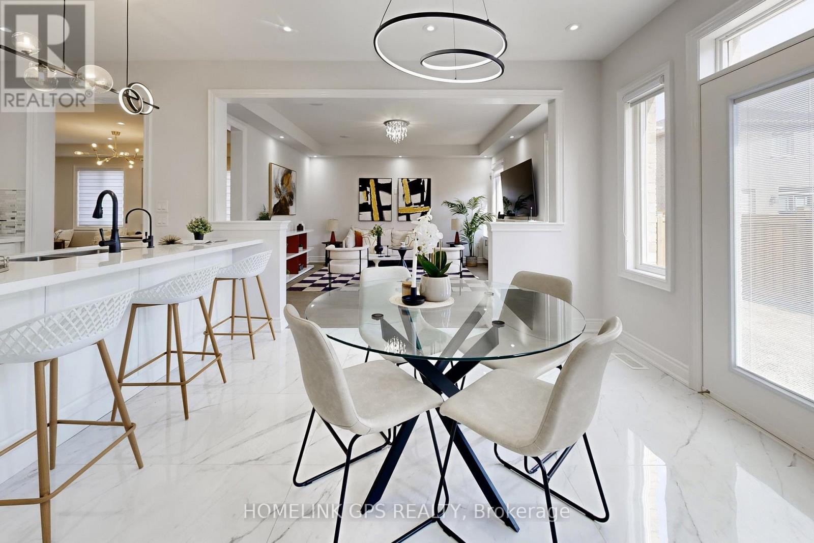 95 Suttonrail Way, Whitchurch-Stouffville, Ontario  L4A 0E4 - Photo 13 - N12932924