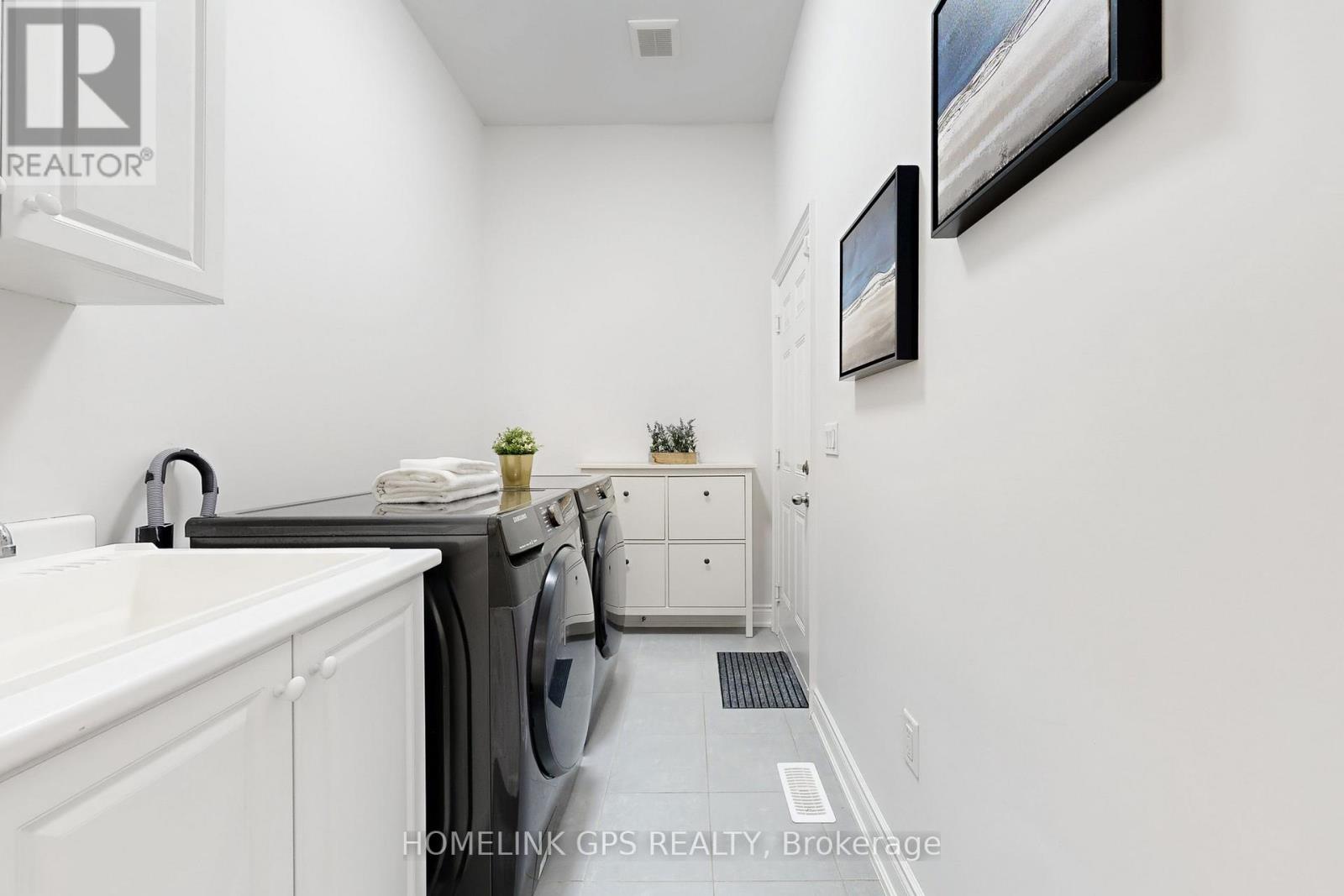 95 Suttonrail Way, Whitchurch-Stouffville, Ontario  L4A 0E4 - Photo 22 - N12932924