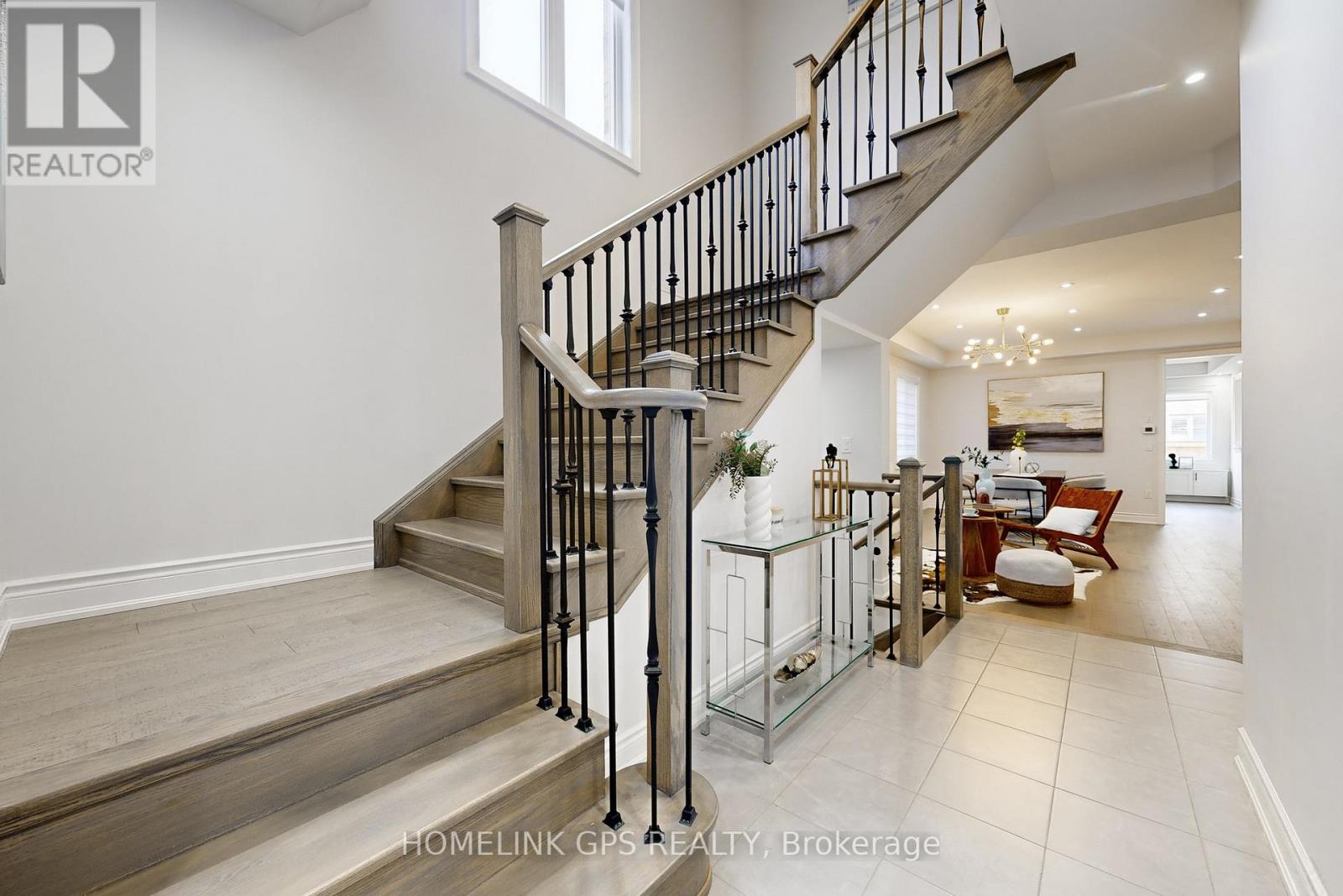 95 Suttonrail Way, Whitchurch-Stouffville, Ontario  L4A 0E4 - Photo 24 - N12932924