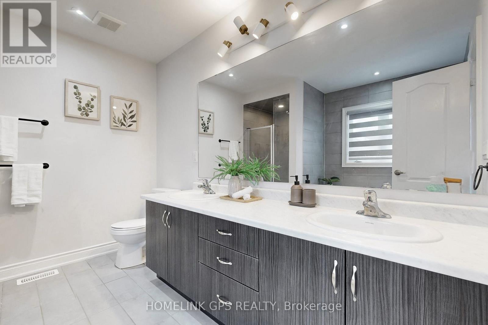 95 Suttonrail Way, Whitchurch-Stouffville, Ontario  L4A 0E4 - Photo 27 - N12932924