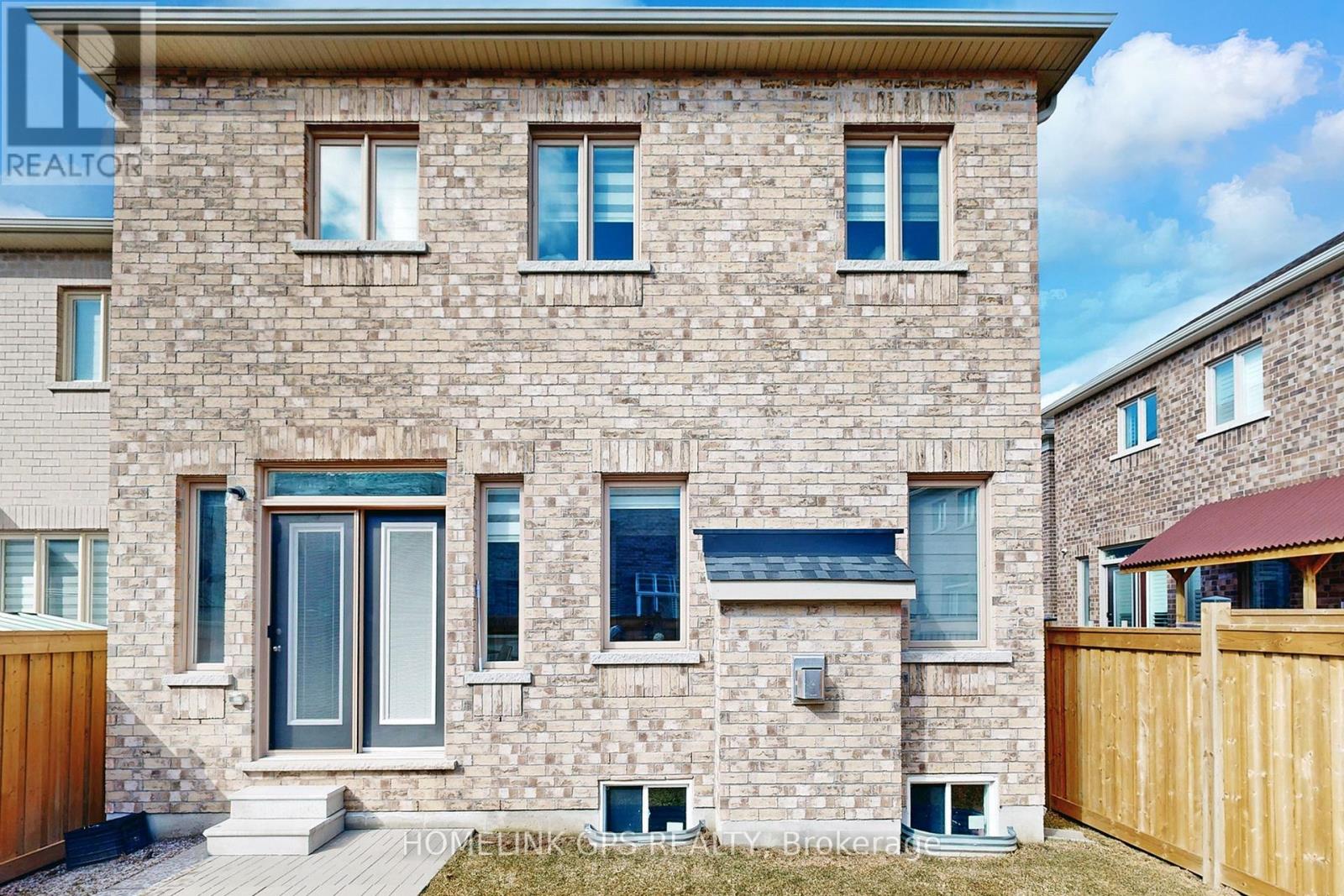 95 Suttonrail Way, Whitchurch-Stouffville, Ontario  L4A 0E4 - Photo 47 - N12932924