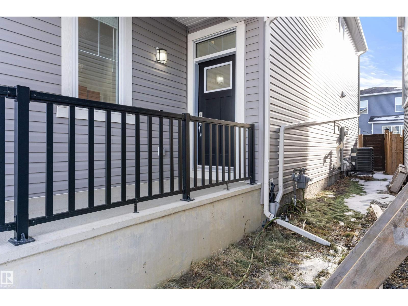 20007 16 Av Nw, Edmonton, Alberta  T6M 0Y3 - Photo 3 - E4475930