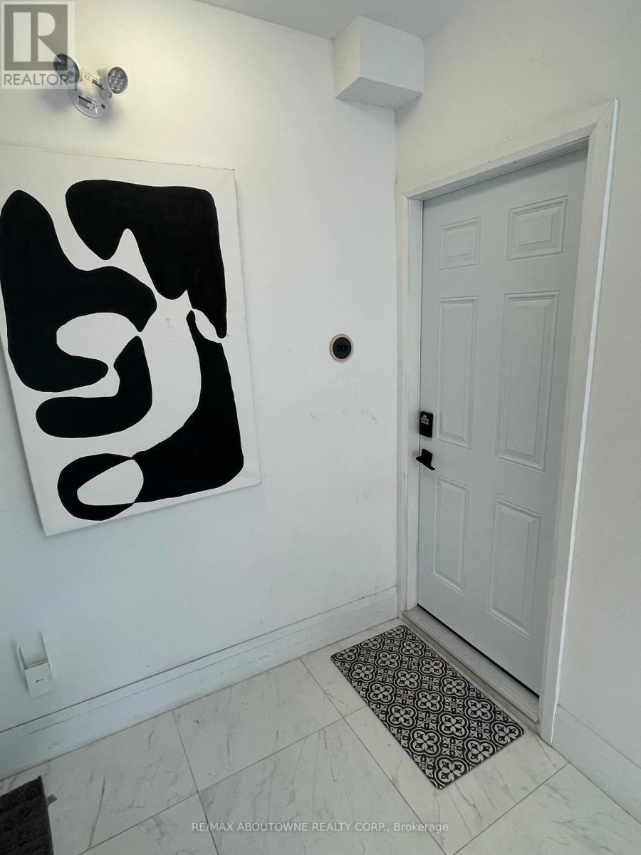 201 - 66 Wellington Street S, Hamilton, Ontario L8N 2R1 - Photo 8 - X12908210