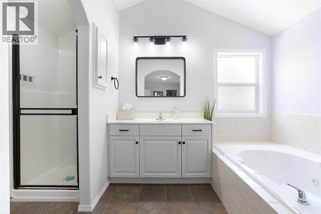 54 Springborough Point Sw, Calgary, Alberta  T3H 5M9 - Photo 25 - A2291735