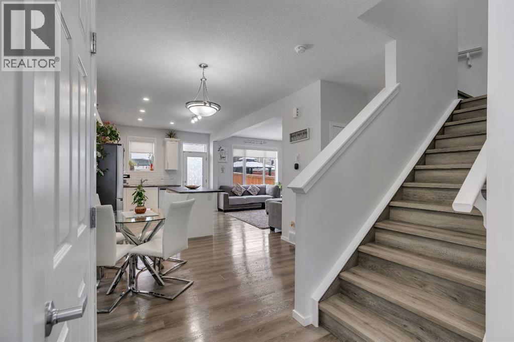 821 Windrow Green Sw, Airdrie, Alberta  T4B 5H5 - Photo 3 - A2296322