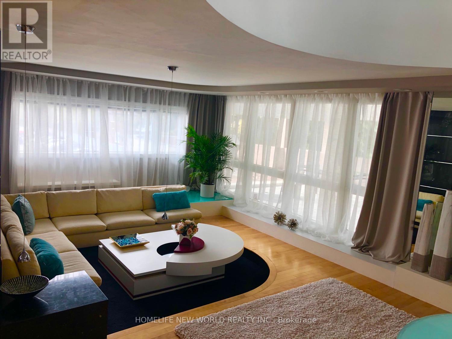 12 Florence Avenue, Toronto, Ontario  M2N 1E9 - Photo 2 - C12933420