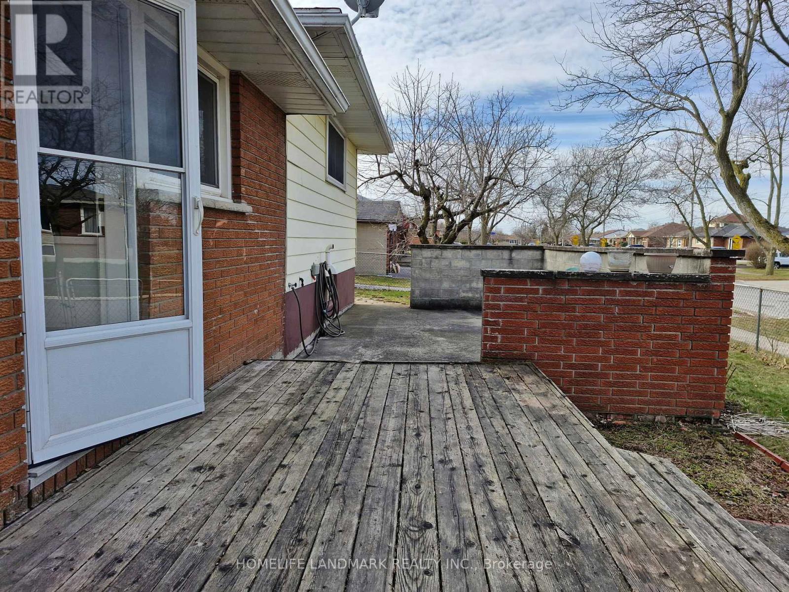 7116 Centennial Street, Niagara Falls, Ontario  L2G 2Z1 - Photo 3 - X12839990