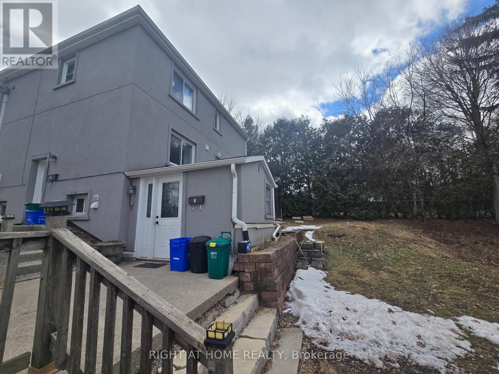 3 - 18 Ewing Street, Halton Hills, Ontario  L7G 2P7 - Photo 2 - W12933412