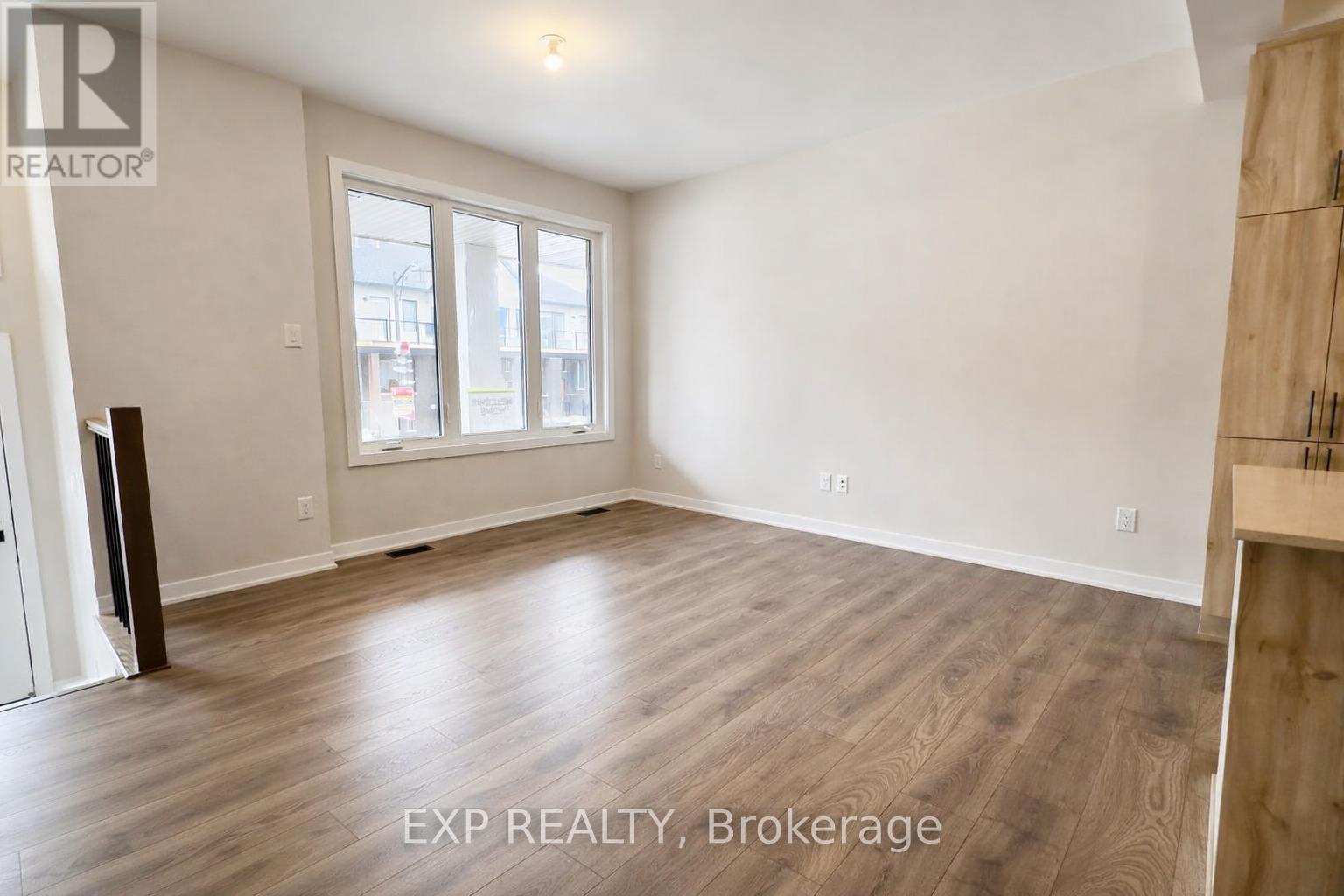 215 Speckled Alder Row, Ottawa, Ontario  K2J 0V1 - Photo 11 - X12933414