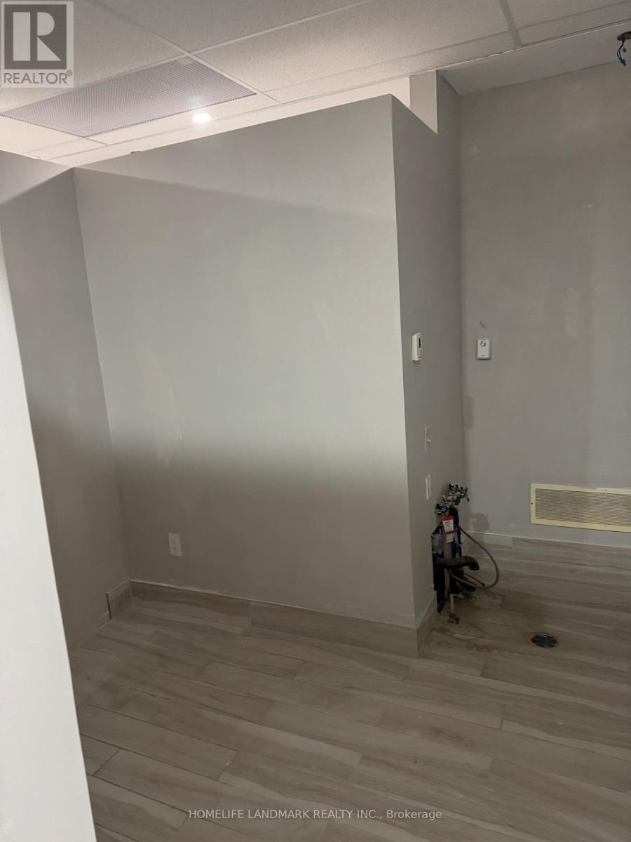 2 - 52 Commuter Drive, Brampton, Ontario  L7A 0R3 - Photo 10 - W12926614