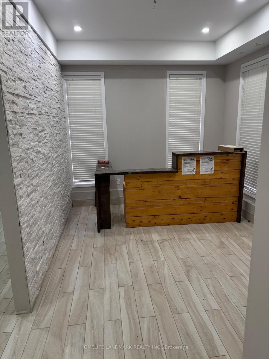 2 - 52 Commuter Drive, Brampton, Ontario  L7A 0R3 - Photo 5 - W12926614