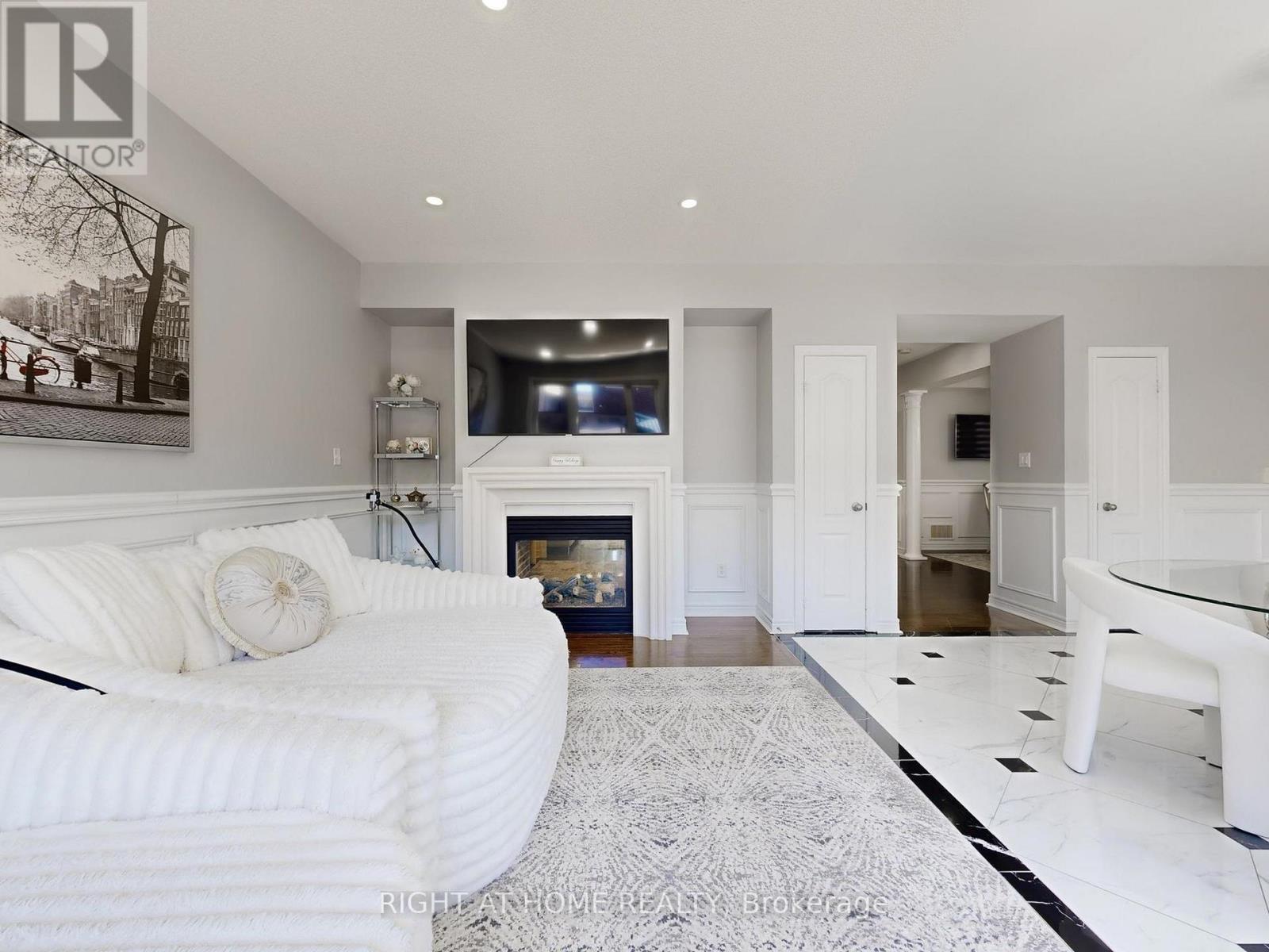 116 Summerlyn Trail, Bradford West Gwillimbury, Ontario  L3Z 0E3 - Photo 16 - N12933436