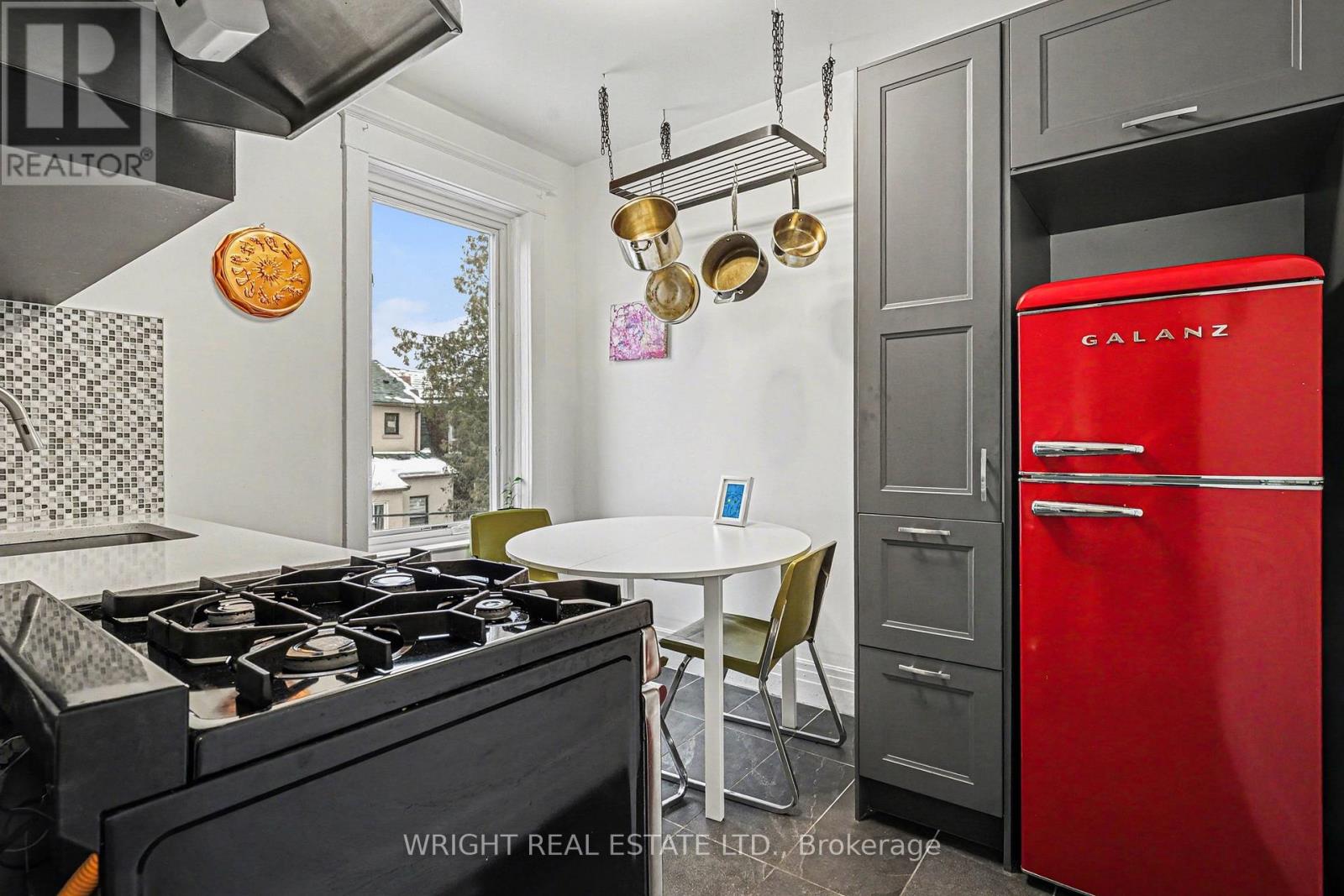 1273 Lansdowne Avenue N, Toronto, Ontario  M6H 3Z9 - Photo 10 - W12837806