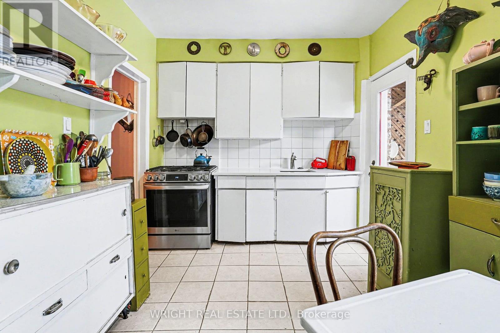 1273 Lansdowne Avenue N, Toronto, Ontario  M6H 3Z9 - Photo 9 - W12837806