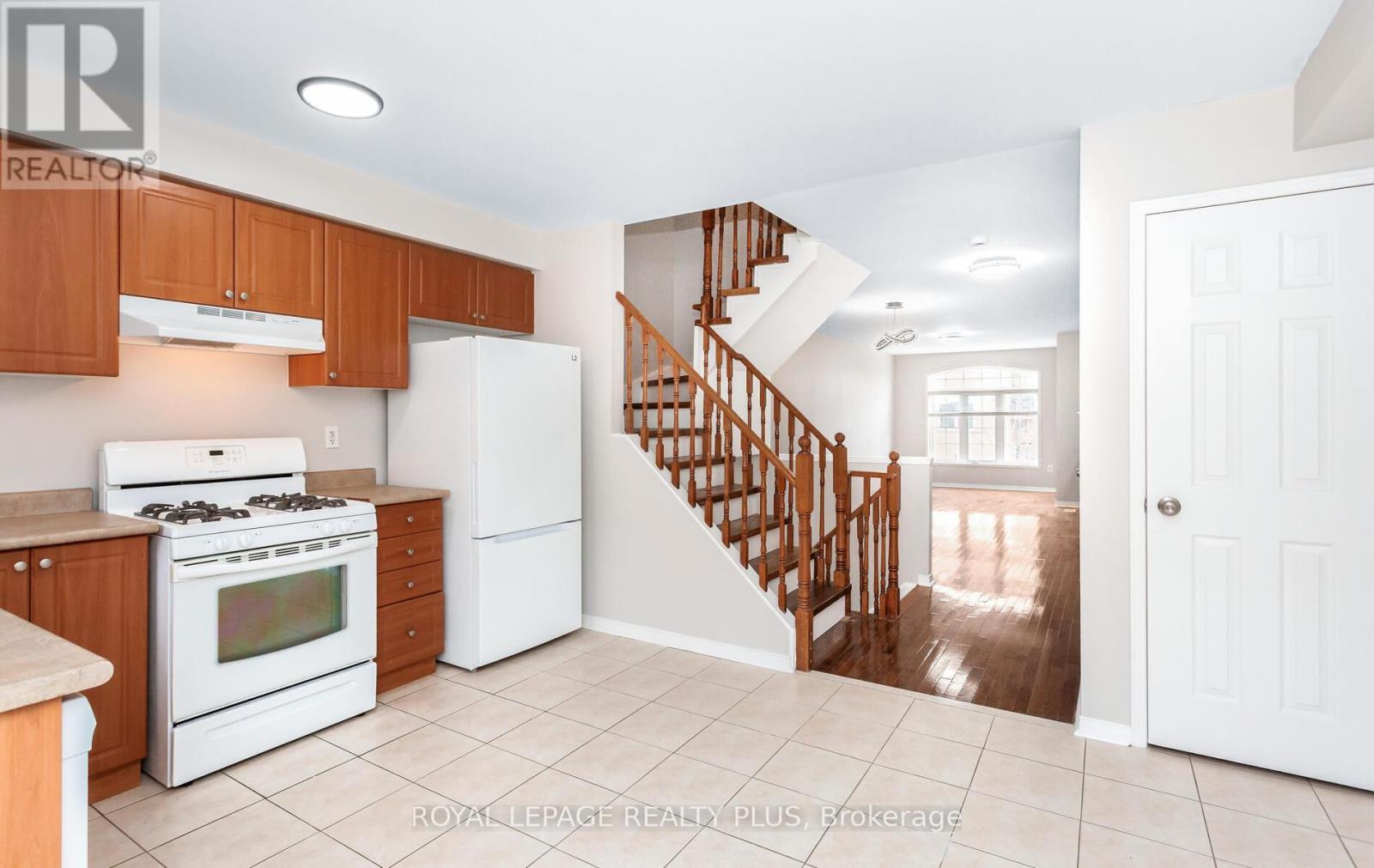 7127 Chatham Court, Mississauga, Ontario  L5N 8R1 - Photo 15 - W12933424