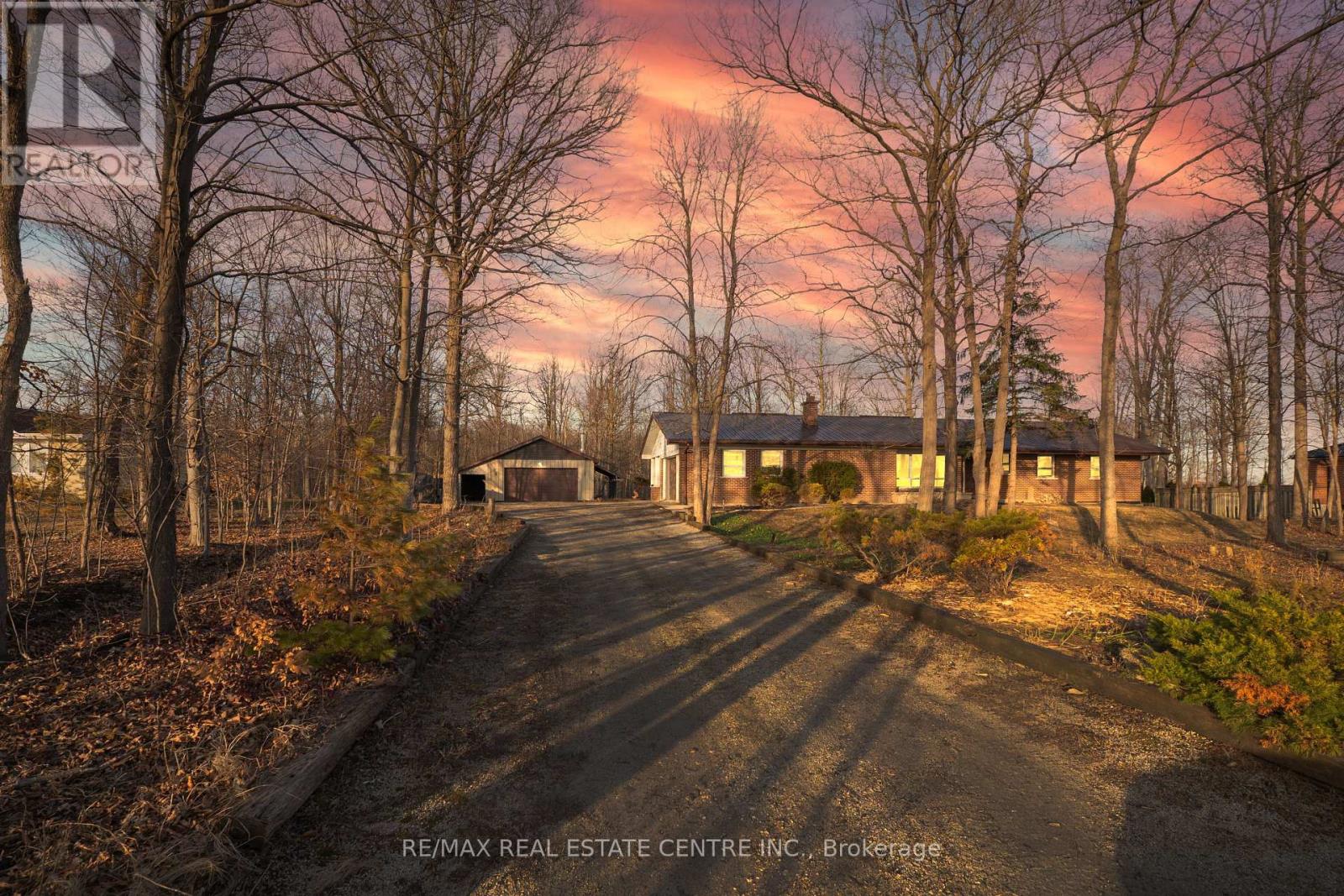 8449 8TH LINE, Halton Hills, Ontario