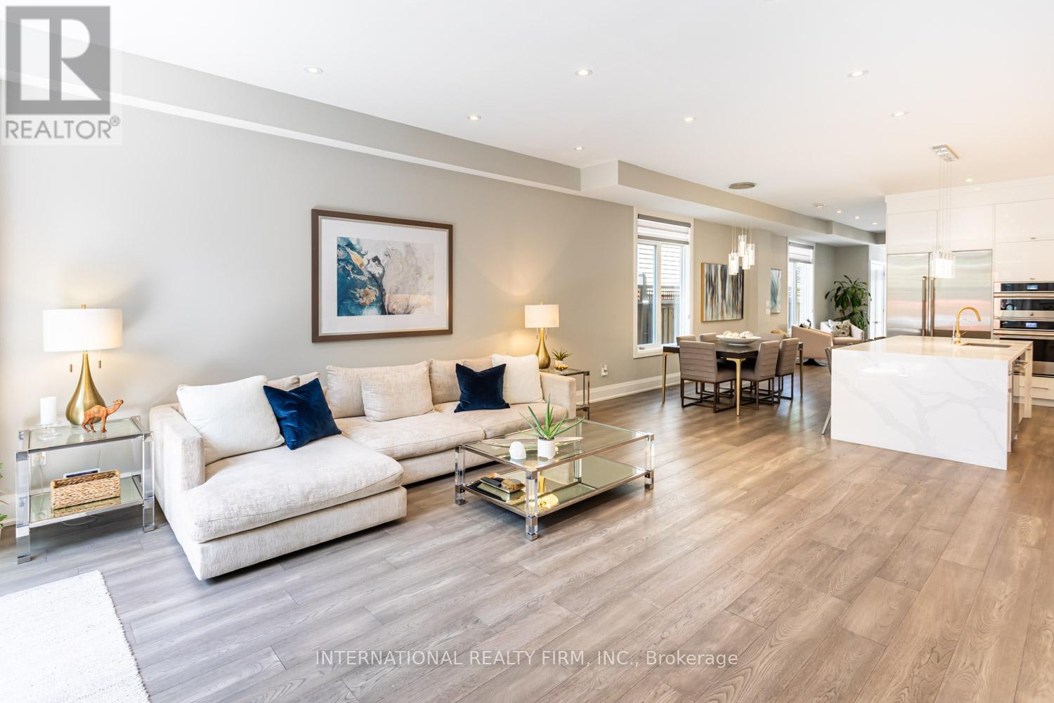 36b Pine Avenue, Mississauga, Ontario  L5H 2P8 - Photo 16 - W12933432