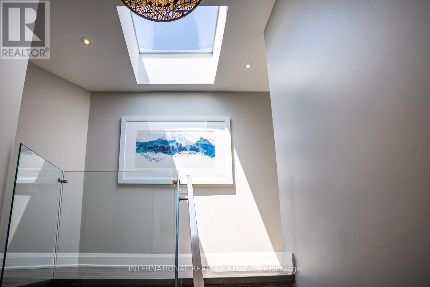 36b Pine Avenue, Mississauga, Ontario  L5H 2P8 - Photo 18 - W12933432