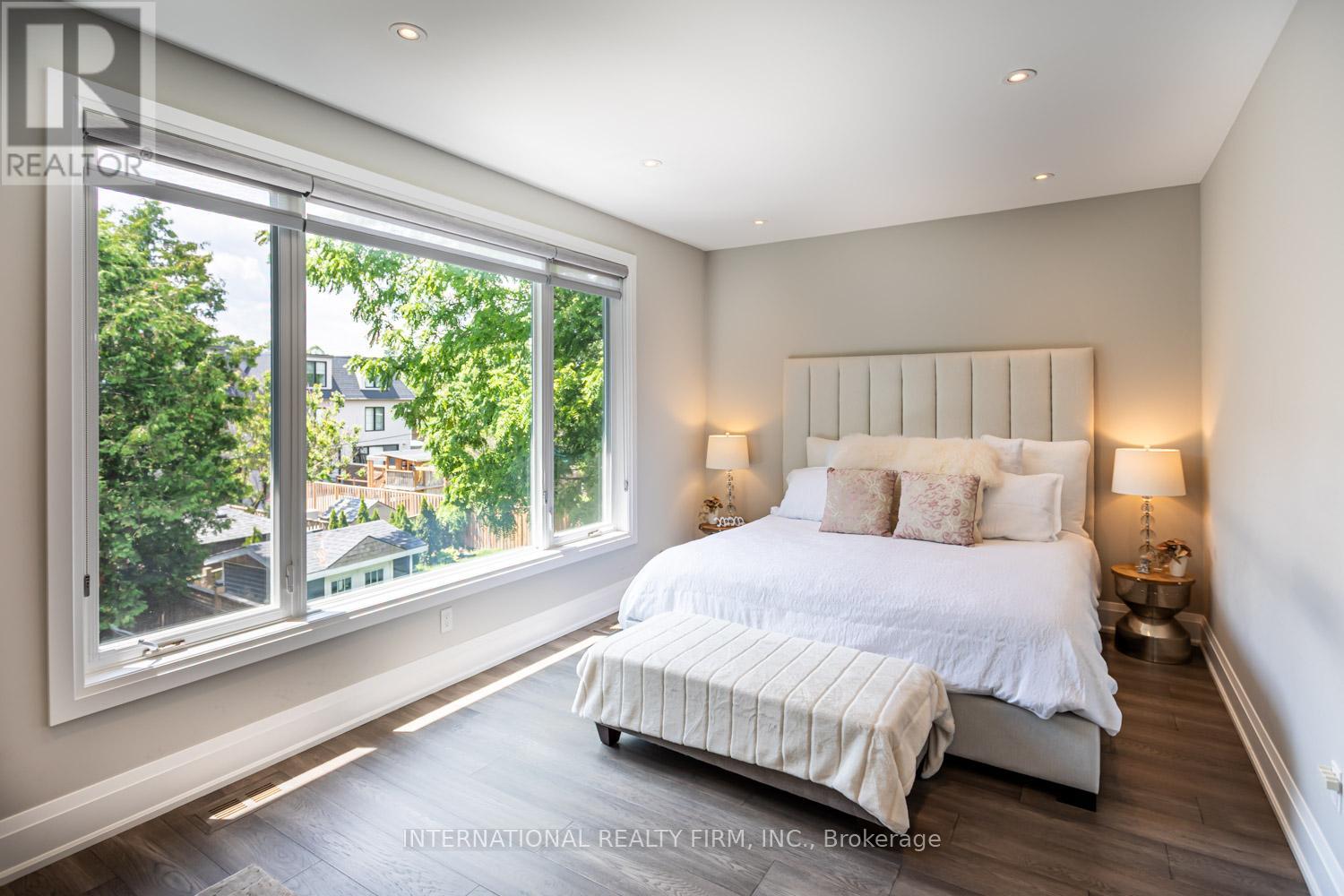 36b Pine Avenue, Mississauga, Ontario  L5H 2P8 - Photo 21 - W12933432