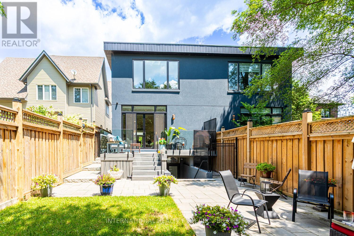 36b Pine Avenue, Mississauga, Ontario  L5H 2P8 - Photo 44 - W12933432