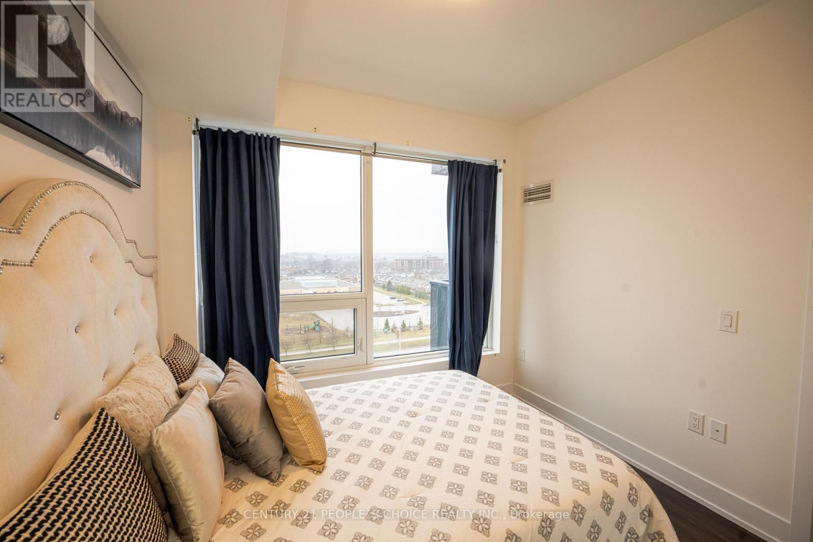 723 - 2450 Old Bronte Road W, Oakville, Ontario  L6M 5P6 - Photo 15 - W12933440