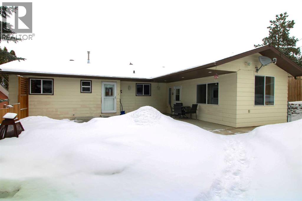 103 1 Street, Paradise Hill, Saskatchewan  S0M 2G0 - Photo 27 - A2296337