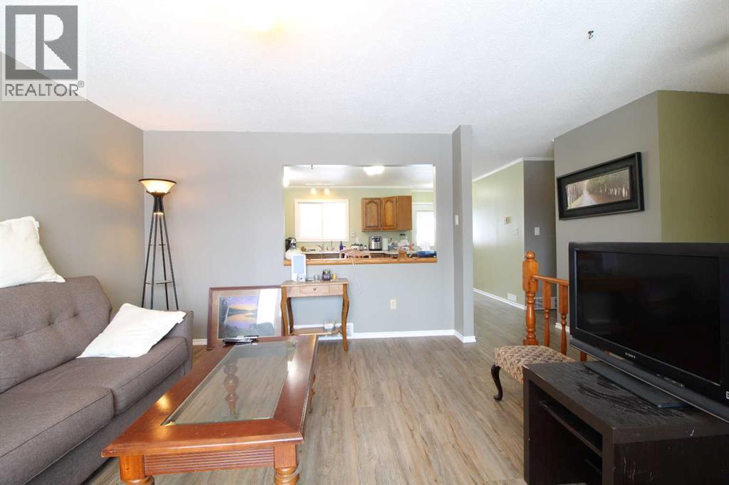 103 1 Street, Paradise Hill, Saskatchewan  S0M 2G0 - Photo 5 - A2296337