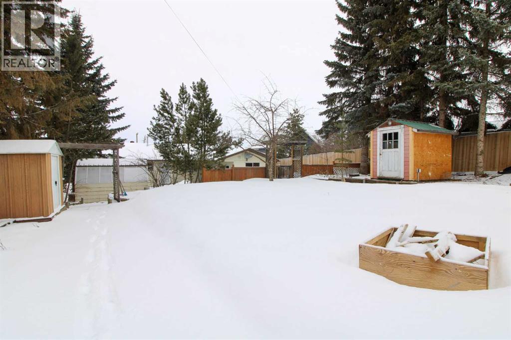 103 1 Street, Paradise Hill, Saskatchewan  S0M 2G0 - Photo 31 - A2296337