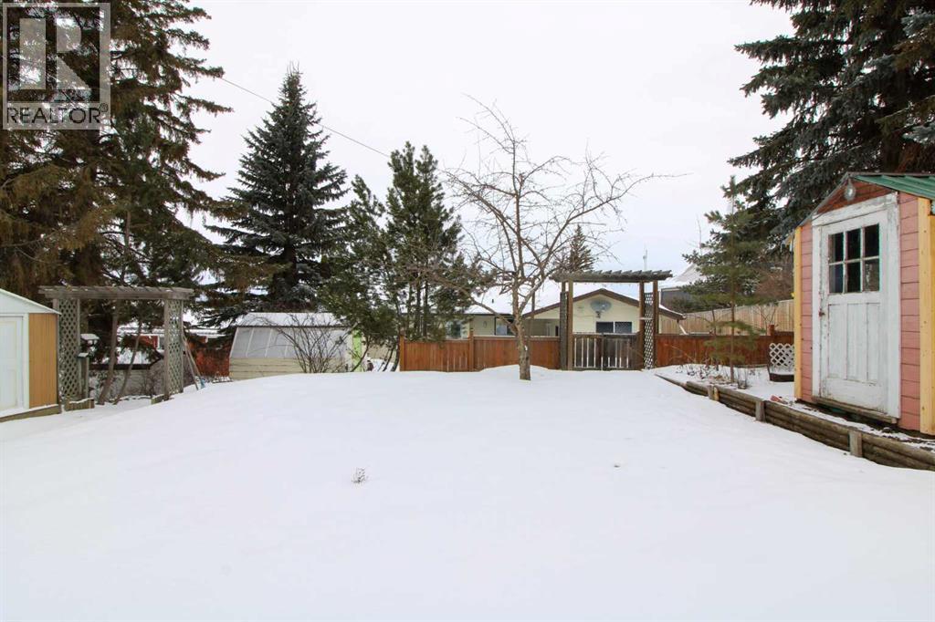 103 1 Street, Paradise Hill, Saskatchewan  S0M 2G0 - Photo 32 - A2296337