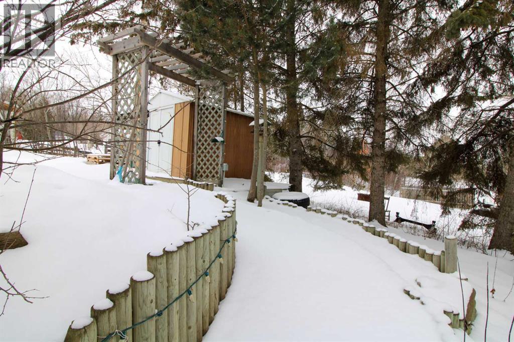 103 1 Street, Paradise Hill, Saskatchewan  S0M 2G0 - Photo 30 - A2296337