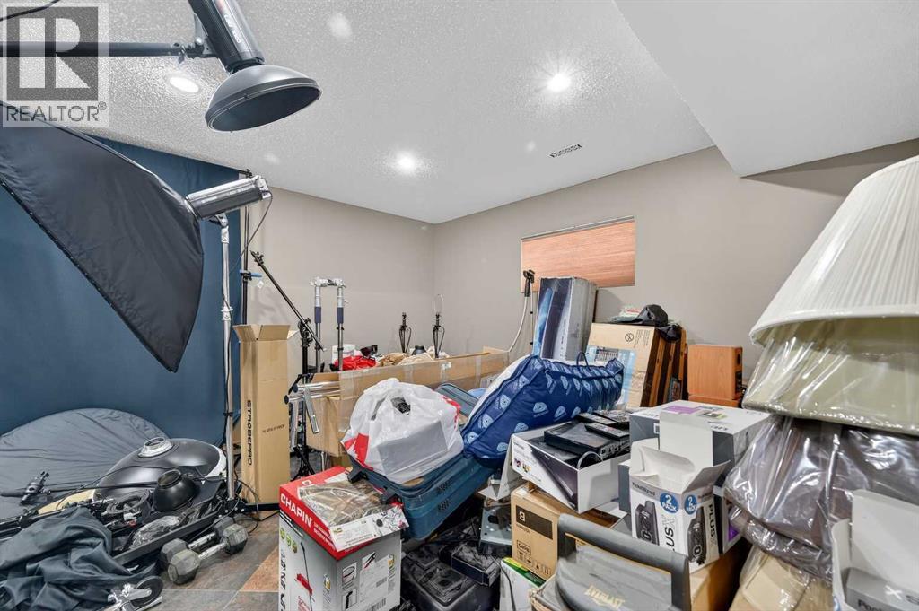 744 Luxstone Landing SW, Airdrie, Alberta  T4B 3L1 - Photo 23 - A2294923