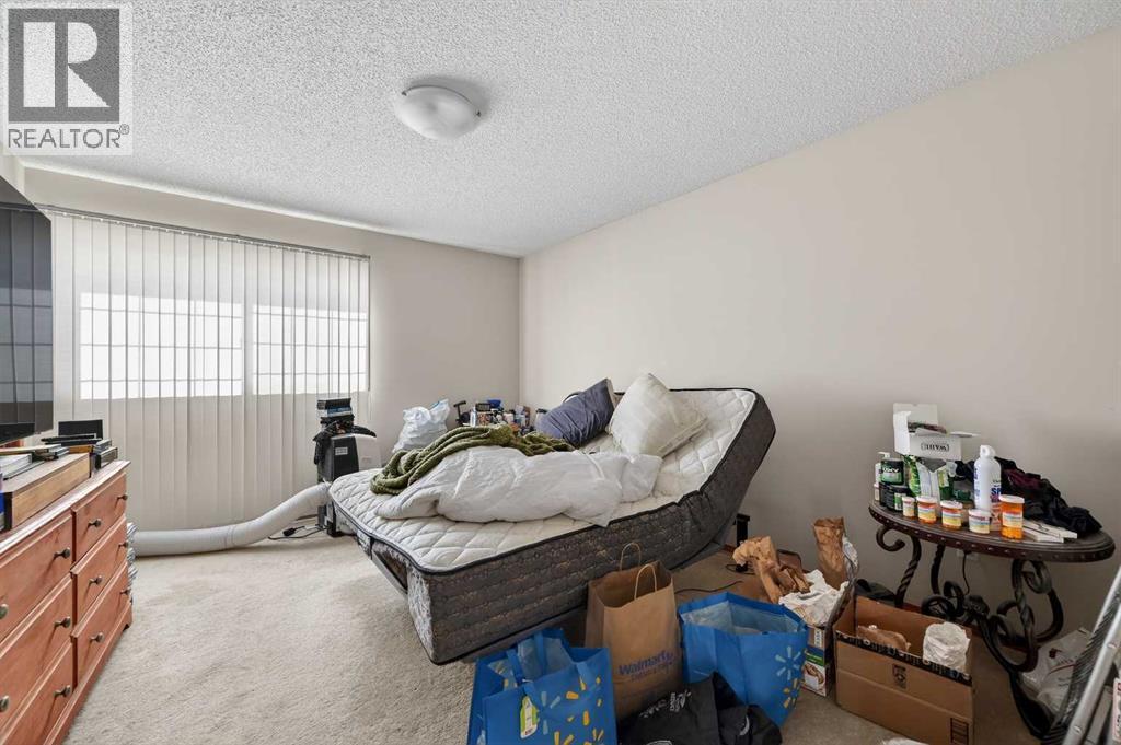 744 Luxstone Landing SW, Airdrie, Alberta  T4B 3L1 - Photo 19 - A2294923