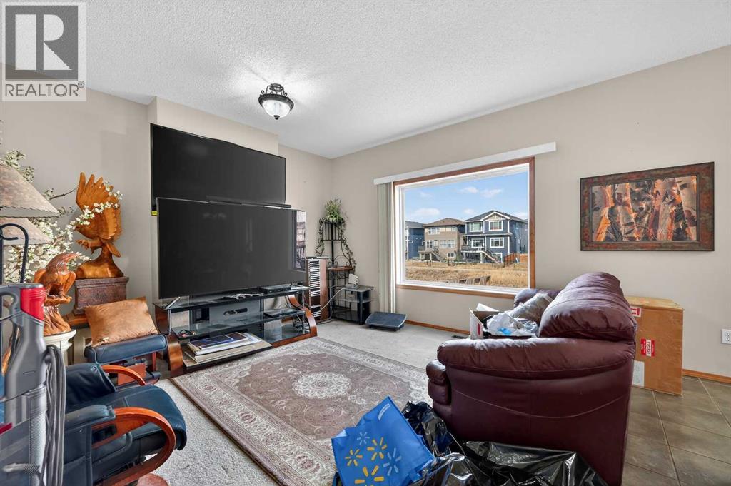 744 Luxstone Landing SW, Airdrie, Alberta  T4B 3L1 - Photo 6 - A2294923