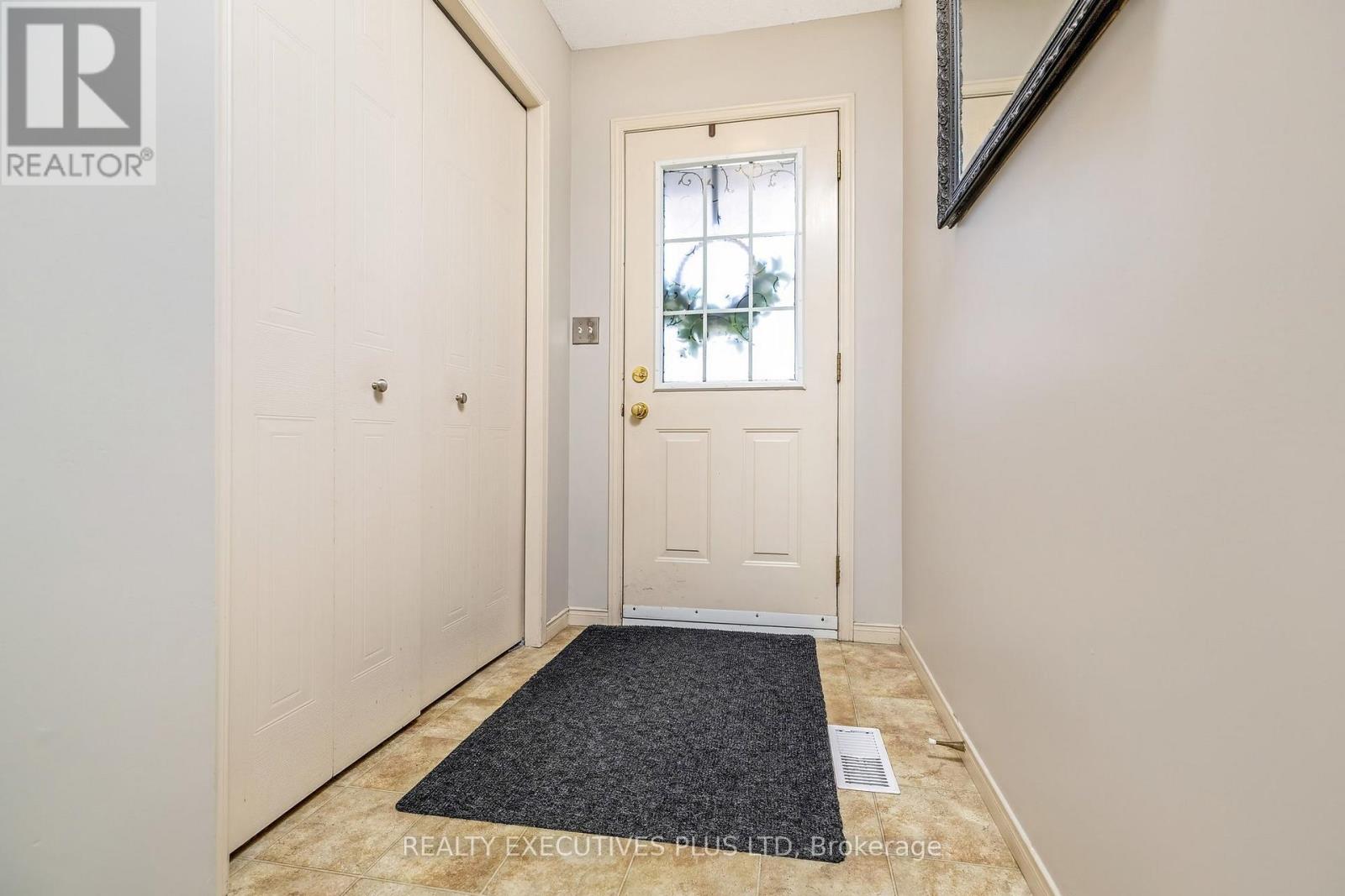 70 - 30 Imperial Road S, Guelph, Ontario  N1K 1Y2 - Photo 4 - X12933446