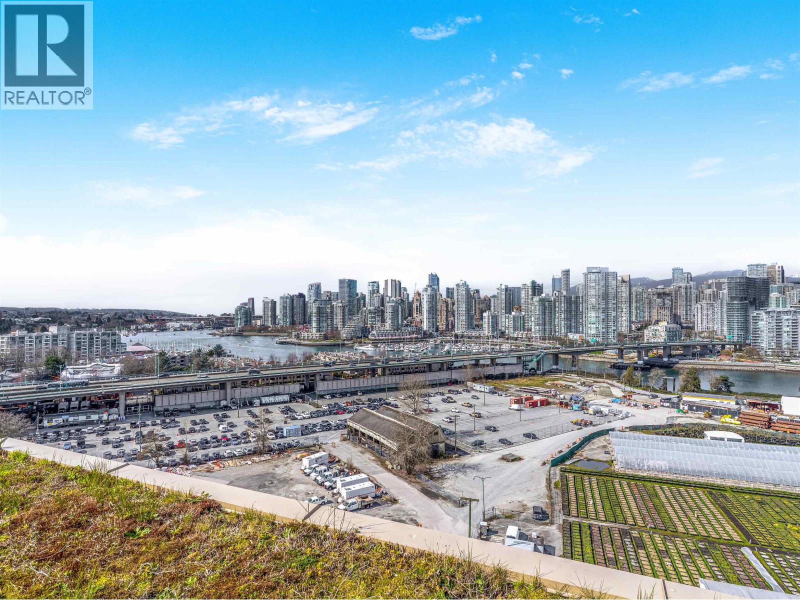 Listing Picture 32 of 38 : 296 W 1ST AVENUE, Vancouver / 溫哥華 - 魯藝地產 Yvonne Lu Group - MLS Medallion Club Member