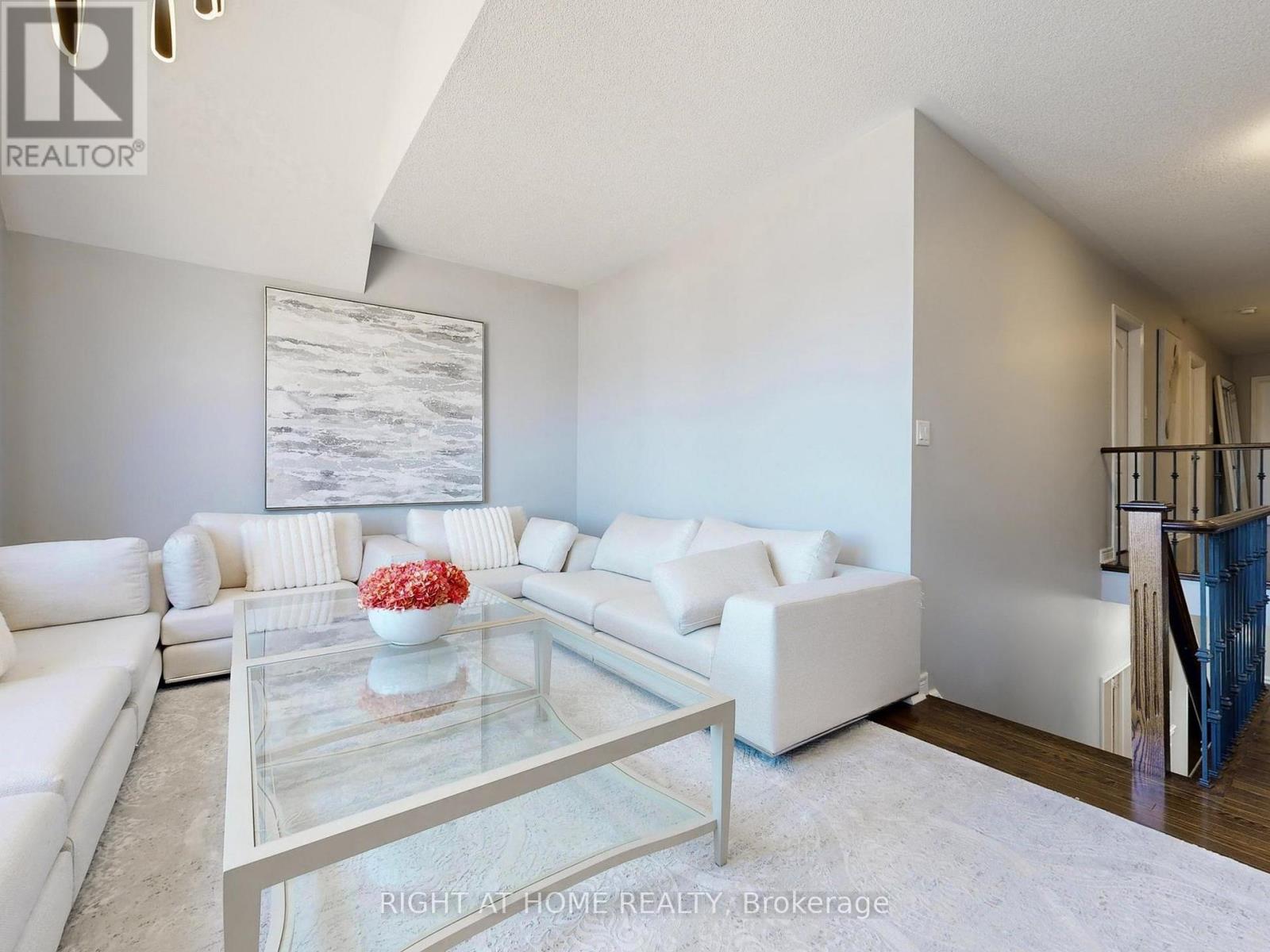 116 Summerlyn Trail, Bradford West Gwillimbury, Ontario  L3Z 0E3 - Photo 23 - N12933436