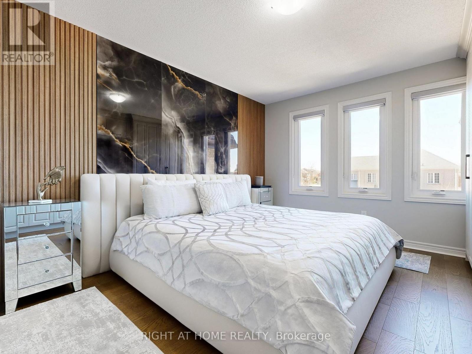 116 Summerlyn Trail, Bradford West Gwillimbury, Ontario  L3Z 0E3 - Photo 33 - N12933436