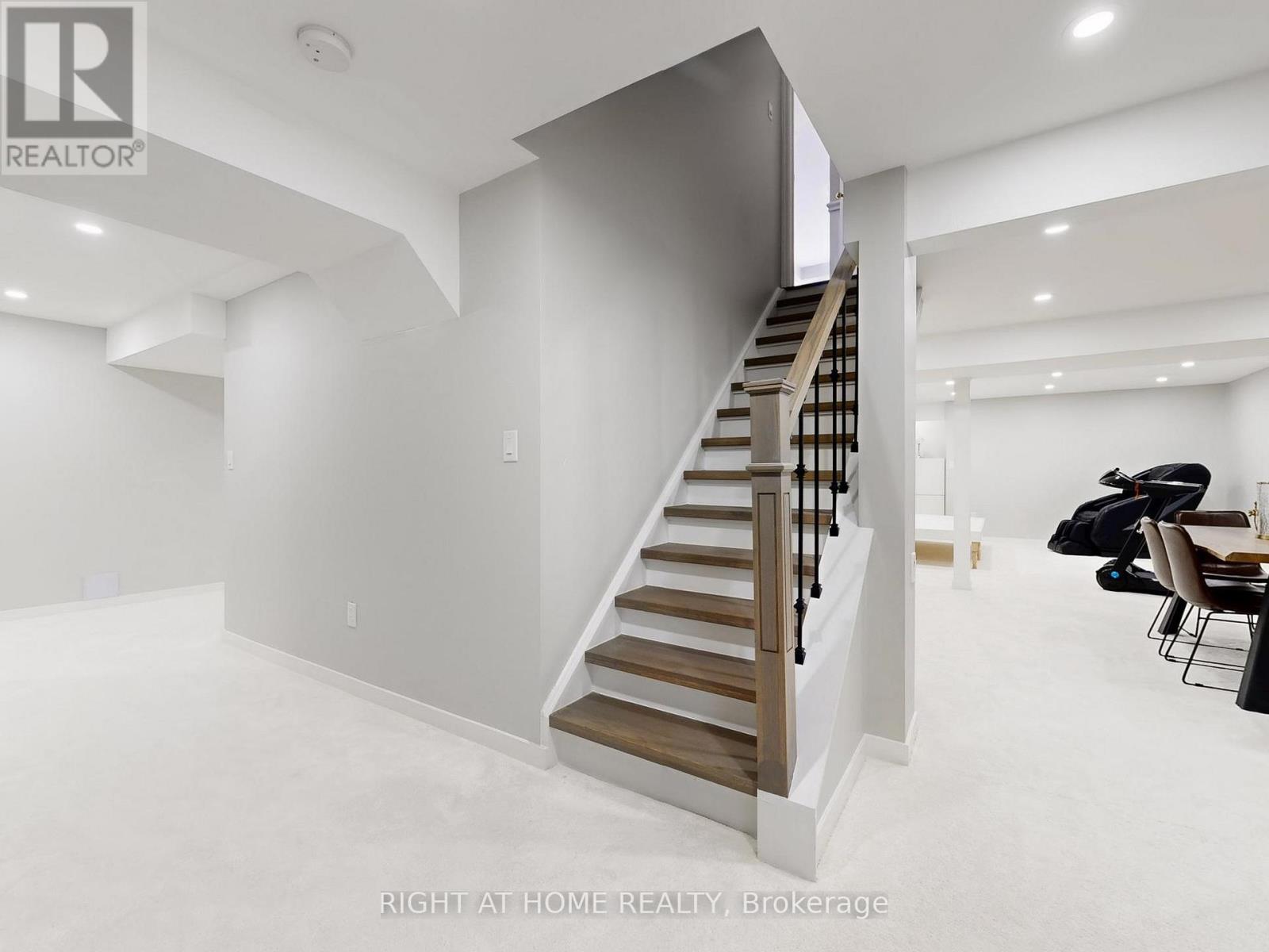 116 Summerlyn Trail, Bradford West Gwillimbury, Ontario  L3Z 0E3 - Photo 36 - N12933436