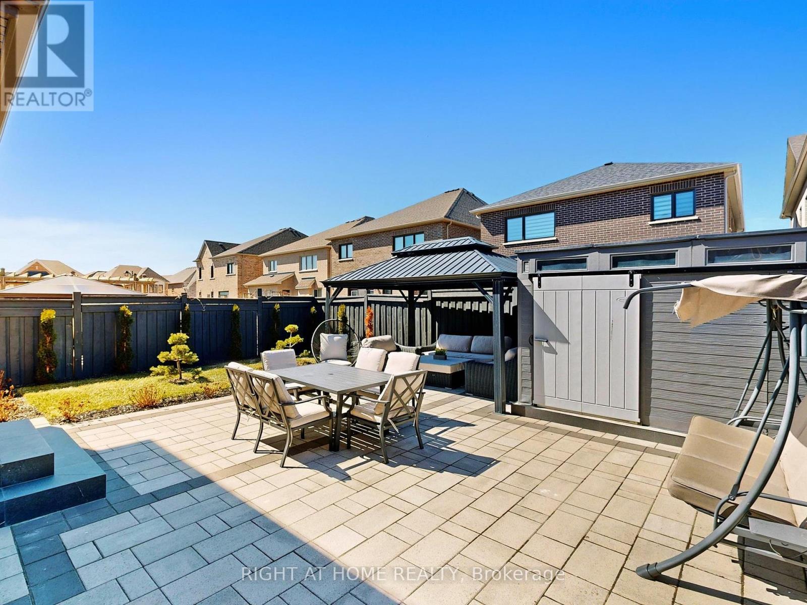 116 Summerlyn Trail, Bradford West Gwillimbury, Ontario  L3Z 0E3 - Photo 45 - N12933436