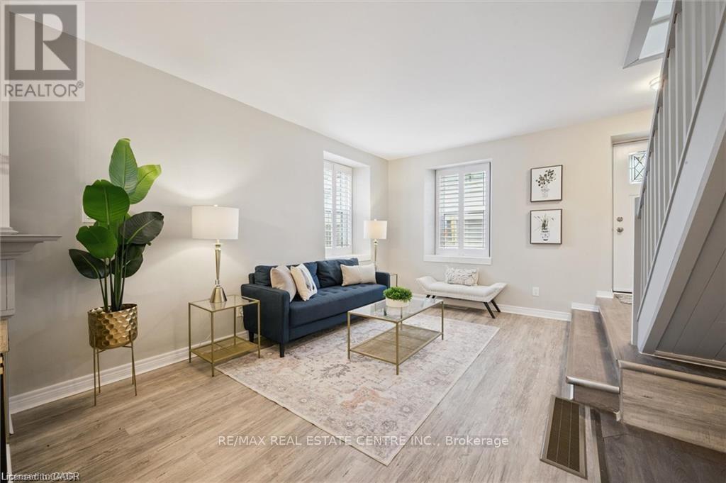 16-18 St Andrews Street, Cambridge, Ontario  N1S 1M4 - Photo 6 - X12703088