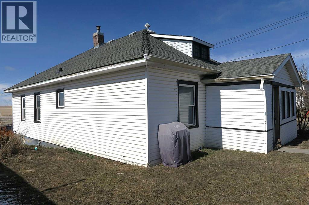 407 4 Avenue, Gleichen, Alberta  T2K 0K4 - Photo 2 - A2280965