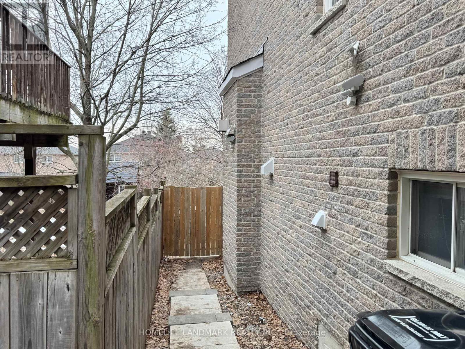 Unit 1 - 22 Willow Fern Drive, Barrie, Ontario  L4N 0Z9 - Photo 2 - S12746226