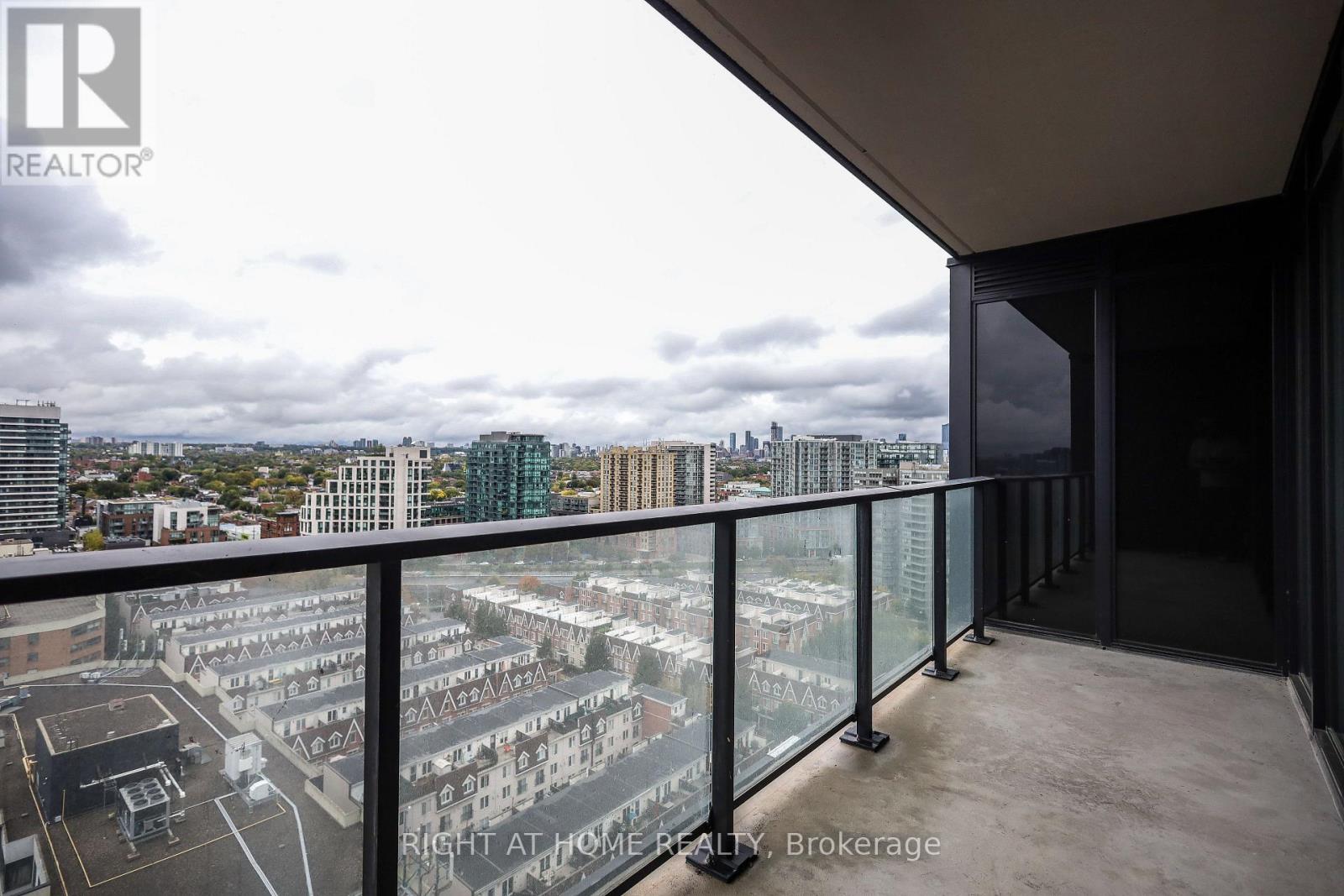 1508 - 285 Dufferin Street, Toronto, Ontario  M6K 1E6 - Photo 16 - W12933462