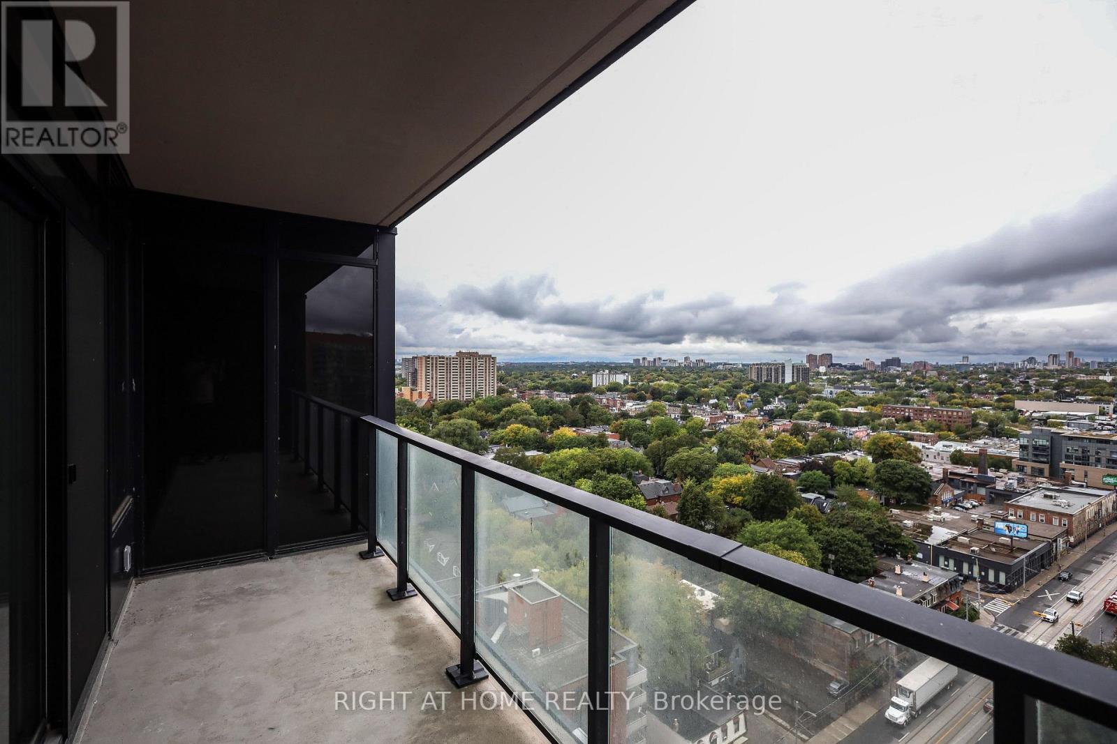 1508 - 285 Dufferin Street, Toronto, Ontario  M6K 1E6 - Photo 17 - W12933462