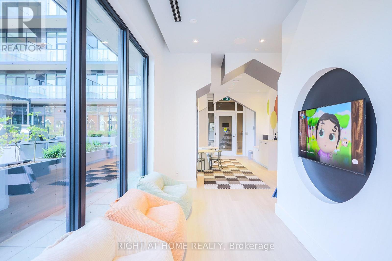 1508 - 285 Dufferin Street, Toronto, Ontario  M6K 1E6 - Photo 31 - W12933462