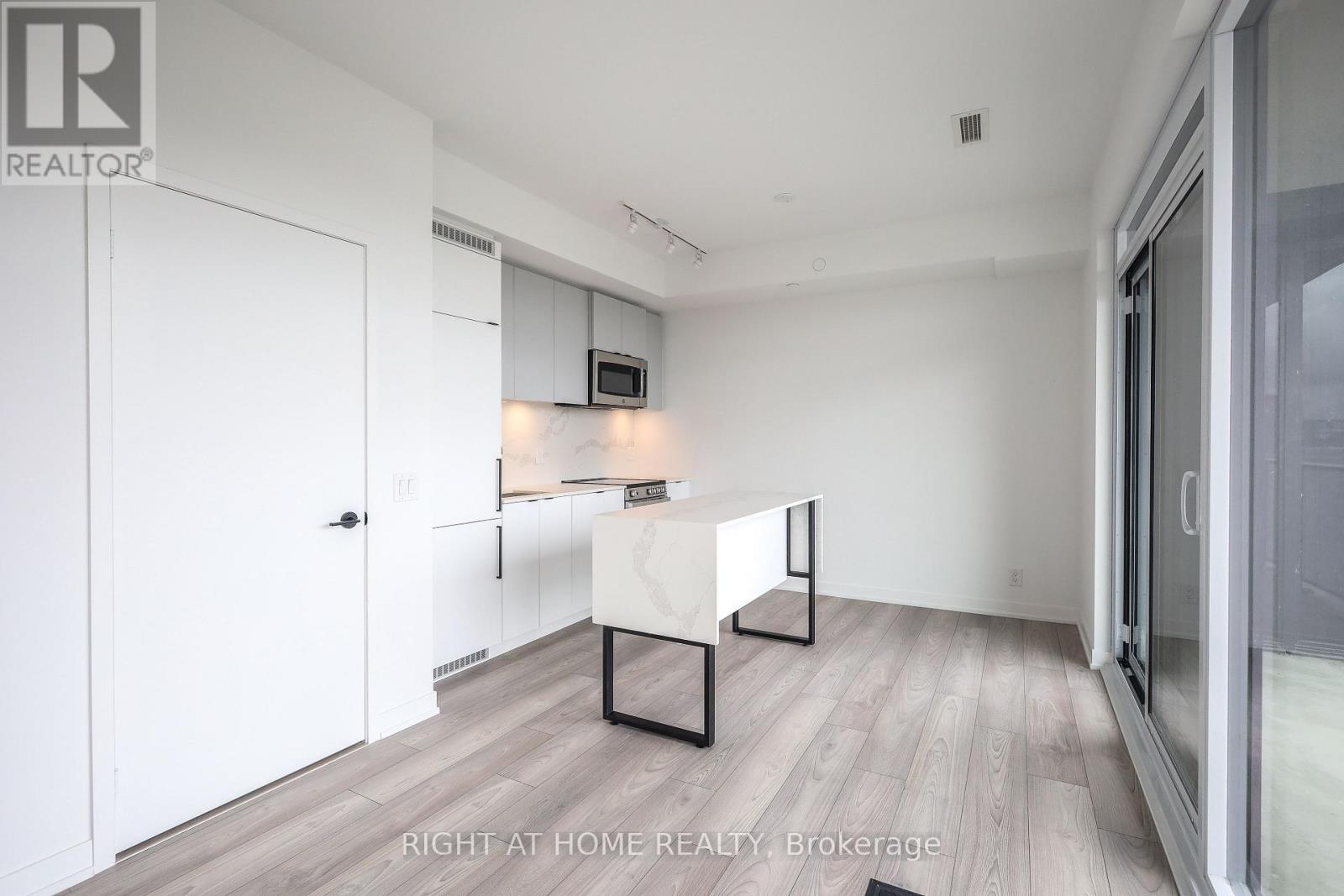 1508 - 285 Dufferin Street, Toronto, Ontario  M6K 1E6 - Photo 7 - W12933462