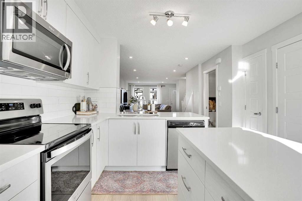 128 Cranbrook Square SE, Calgary, Alberta  T3M 3E3 - Photo 8 - A2276848