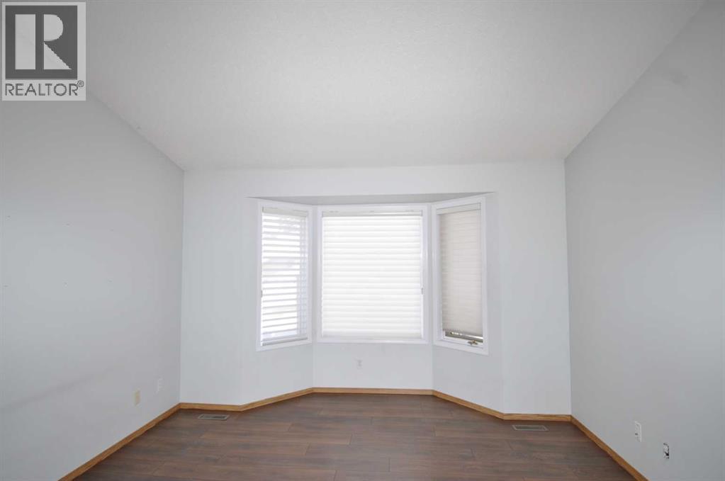 16 Edenwold Green Nw, Calgary, Alberta  T3A 5B8 - Photo 5 - A2273205