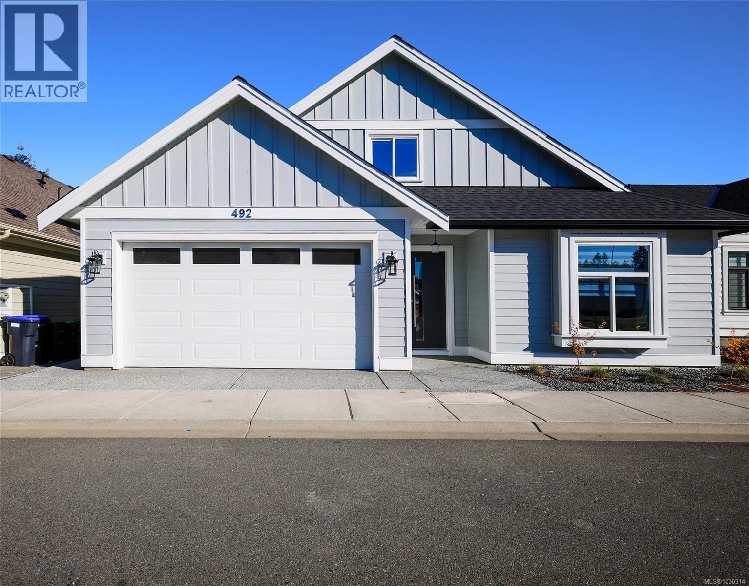 492 Hampstead St, Parksville, British Columbia