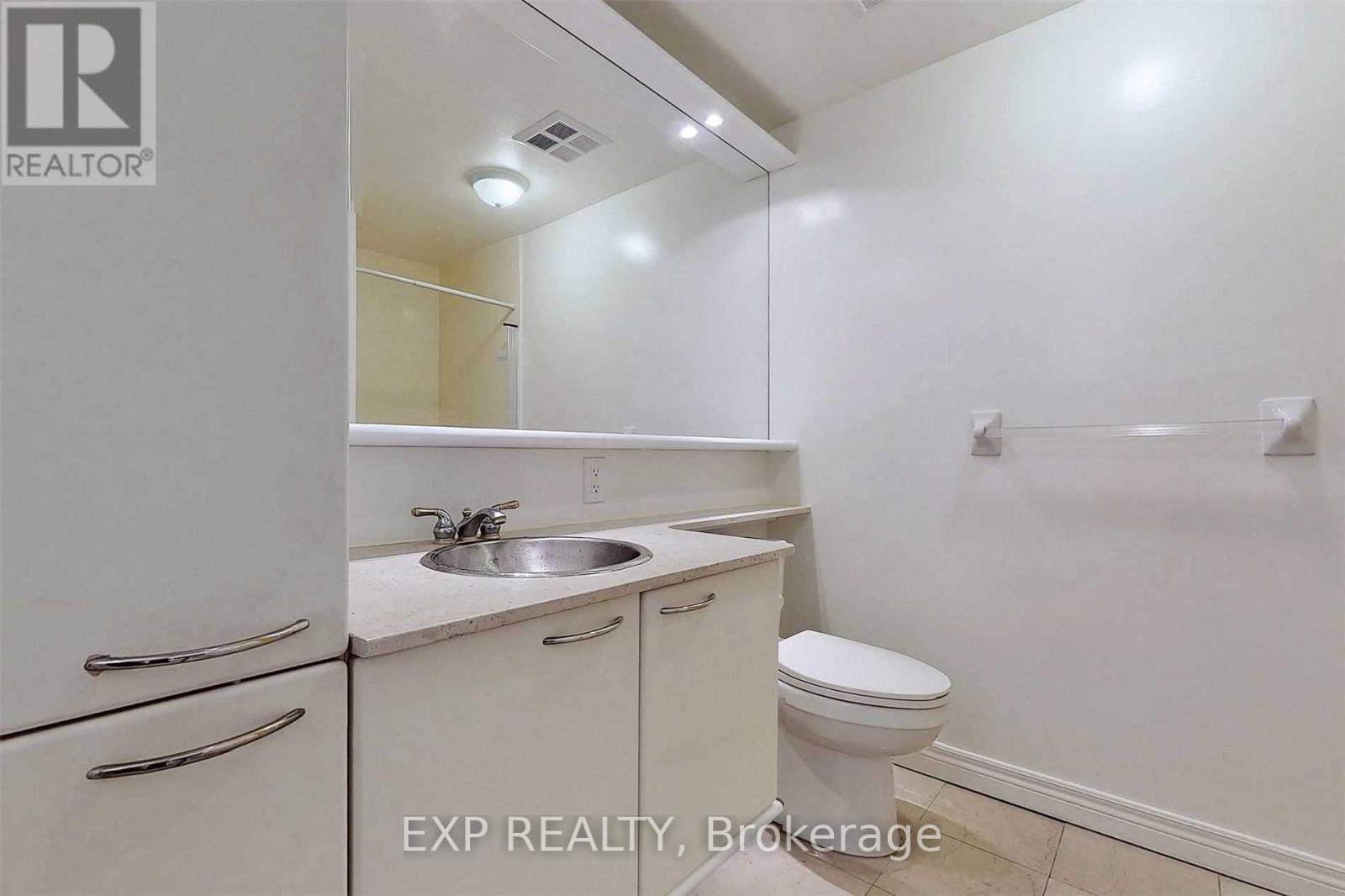 807 - 55 Bloor Street E, Toronto, Ontario  M4W 3W6 - Photo 14 - C12932846